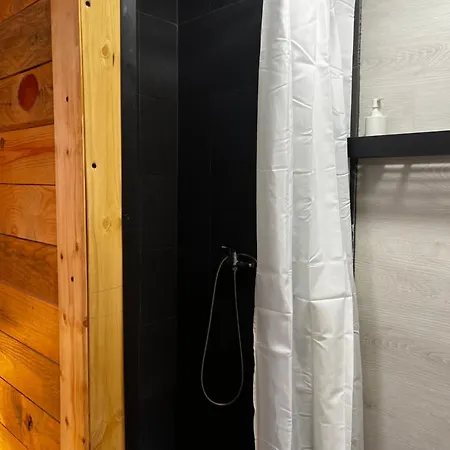 Hostal Casa Vale Ecotainer *