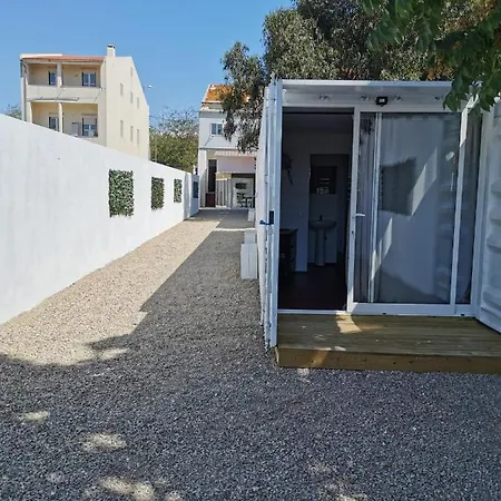 Hostal Casa Vale Ecotainer Lisboa