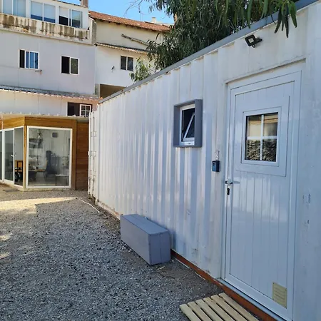 Hostel Casa Vale Ecotainer Lisbon
