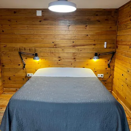 Casa Vale Ecotainer Hostel *