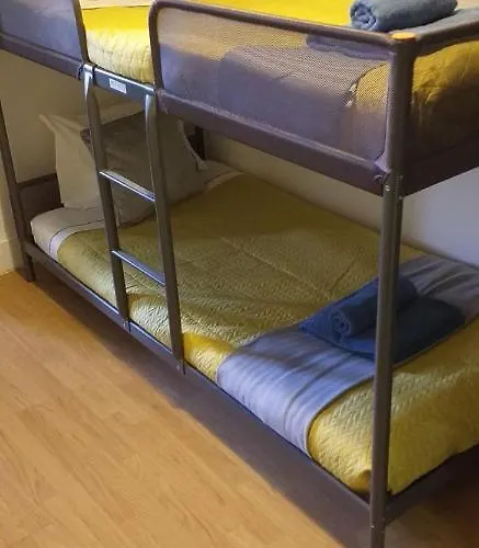 Casa Vale Ecotainer Hostel