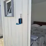 Casa Vale Ecotainer Hostel
