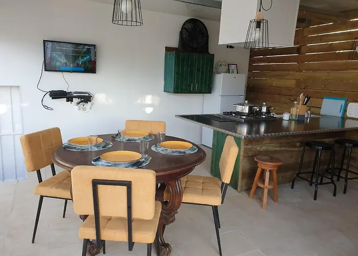 Hostel Casa Vale Ecotainer *